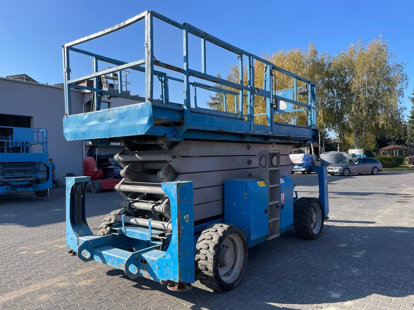 Sold - Scissor Lift